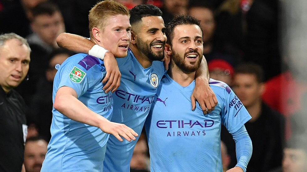 برشلونة يرمي شباكه حول نجم مانشستر سيتي ويعده بدور كبير