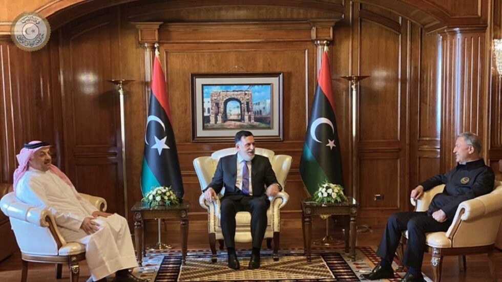 "أ ف ب": الوفاق الليبية تعلن التوصل إلى اتفاق مع قطر على إرسال مستشارين عسكريين إلى طرابلس