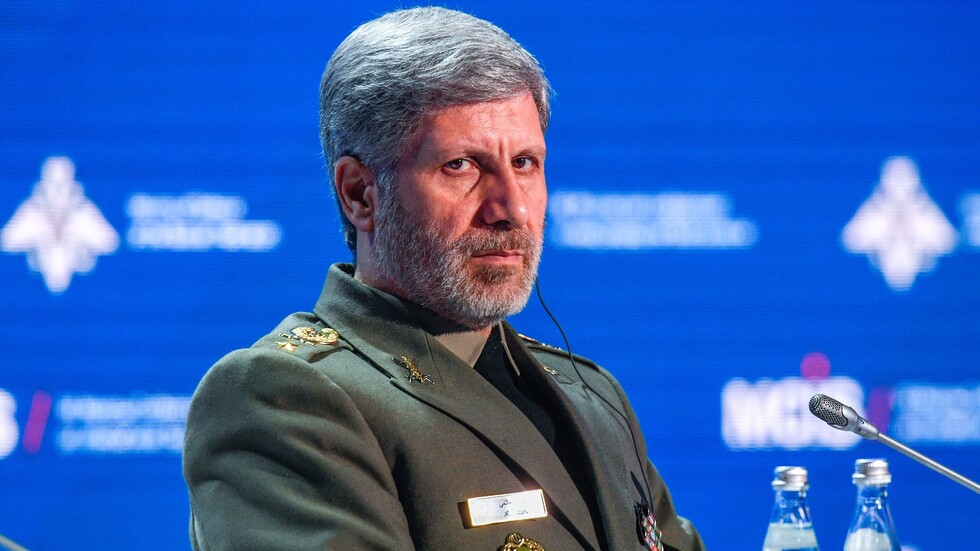 وزير الدفاع الإيراني يزور موسكو هذا الأسبوع