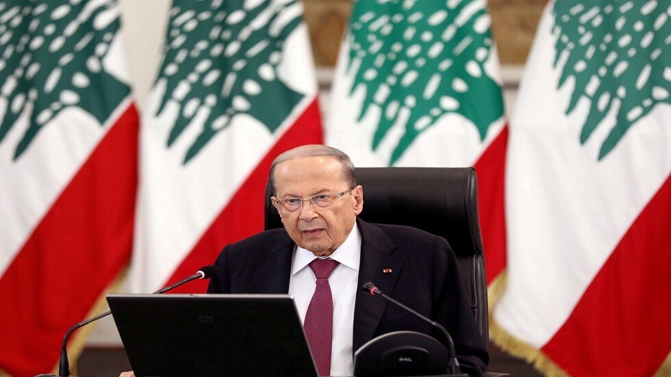 الرئاسة اللبنانية تنفي أنباء دعوة عون لتشكيل حكومة أقطاب للإبقاء على باسيل