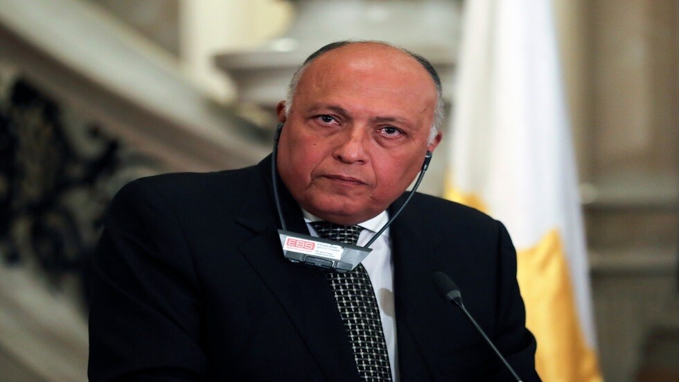 وزير الخارجية المصري يهاتف نظيريه العماني والإيطالي 