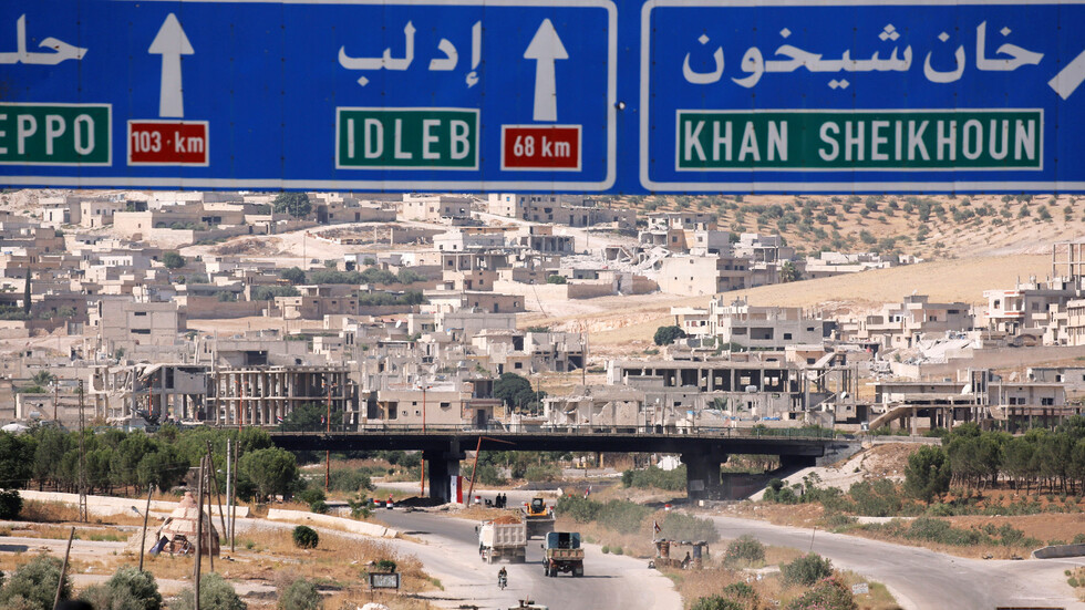 سوريا.. إصابة 4 مدنيين بانفجار لغم في خان شيخون بريف إدلب