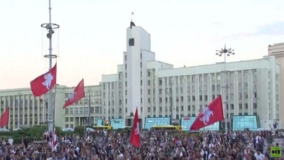 لوكاشينكو: دول مجاورة تتدخل بشؤون بيلاروس