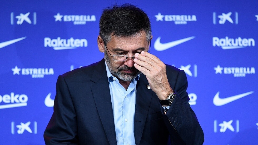 رئيس برشلونة بارتوميو مهدد بالسجن