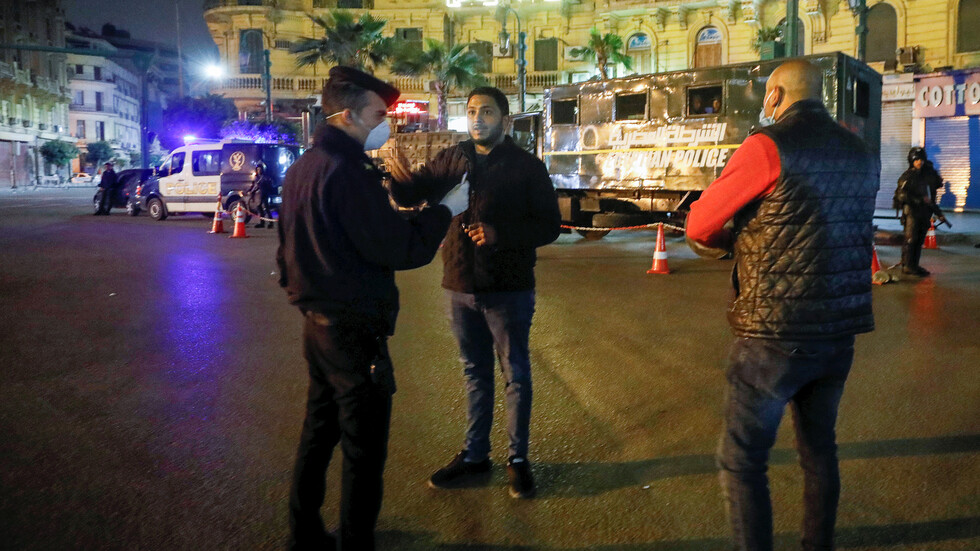 تفاصيل جريمة بشعة هزت أطفيح المصرية.. قتل والده