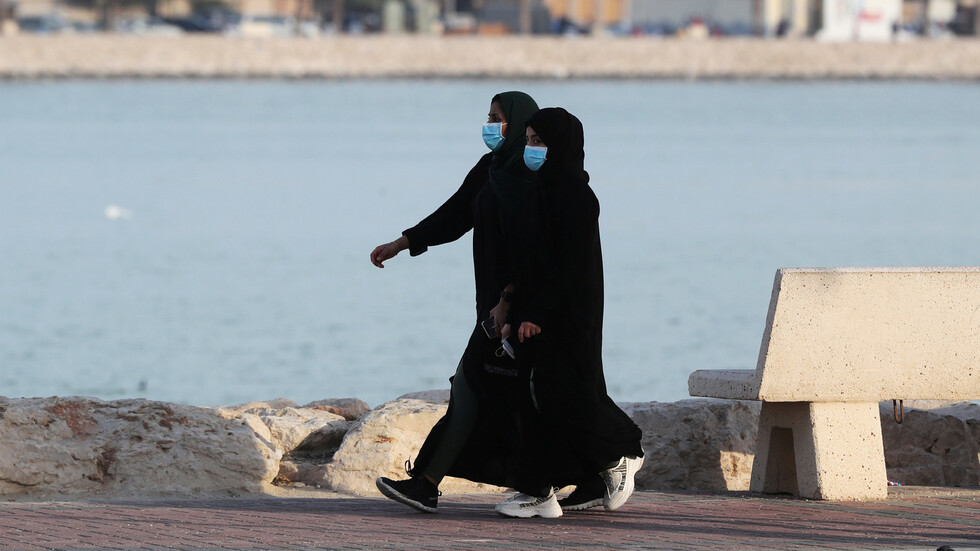 السعودية تسجل أدنى عدد من الإصابات يومية بكورونا منذ منتصف أبريل