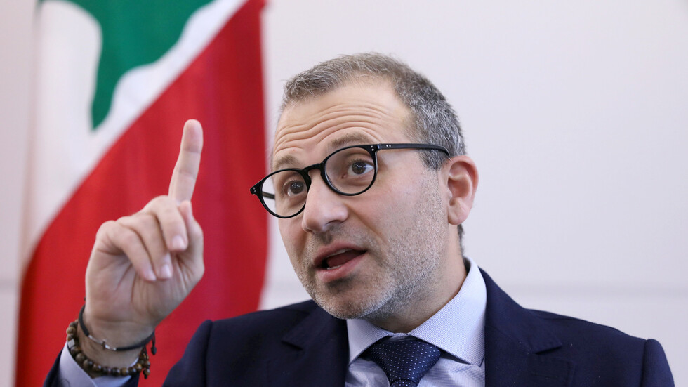 باسيل: "حزب الله" يفكر في العودة من سوريا وعلينا كلبنانيين دعم هذا القرار