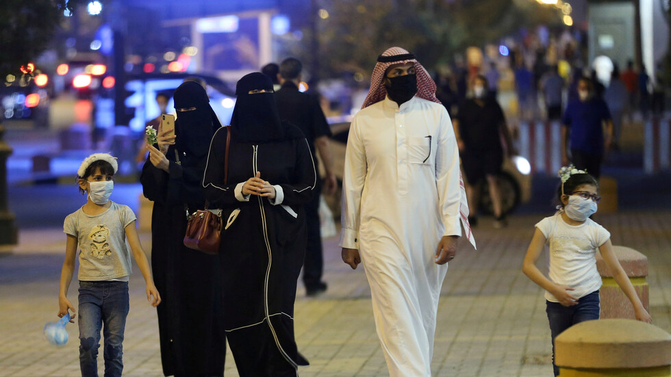 وتيرة تفشي كورونا في السعودية تواصل التراجع والحالات الجديدة تحت الـ600 لليوم الثاني