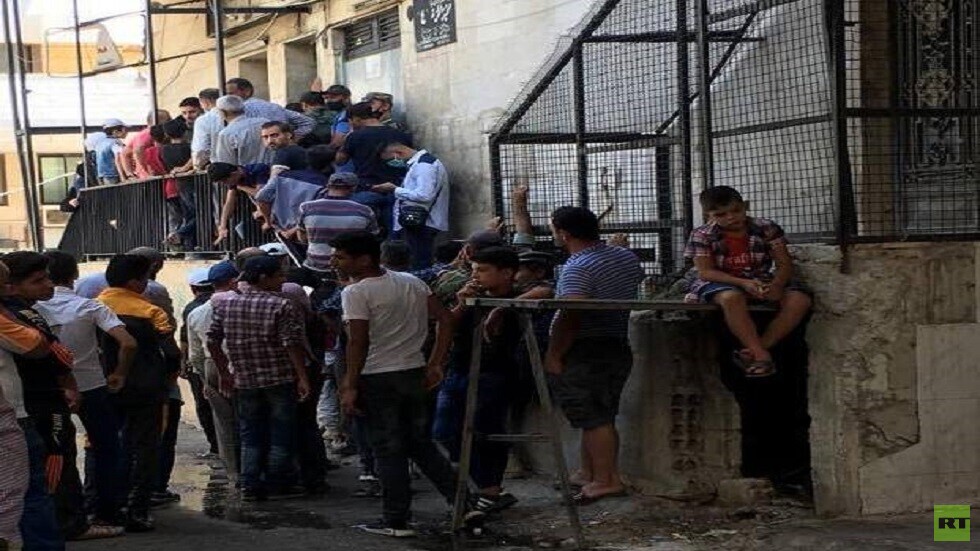 4 أرغفة للفرد الواحد كحد أقصى .. آلية جديدة لتوزيع الخبز في سوريا