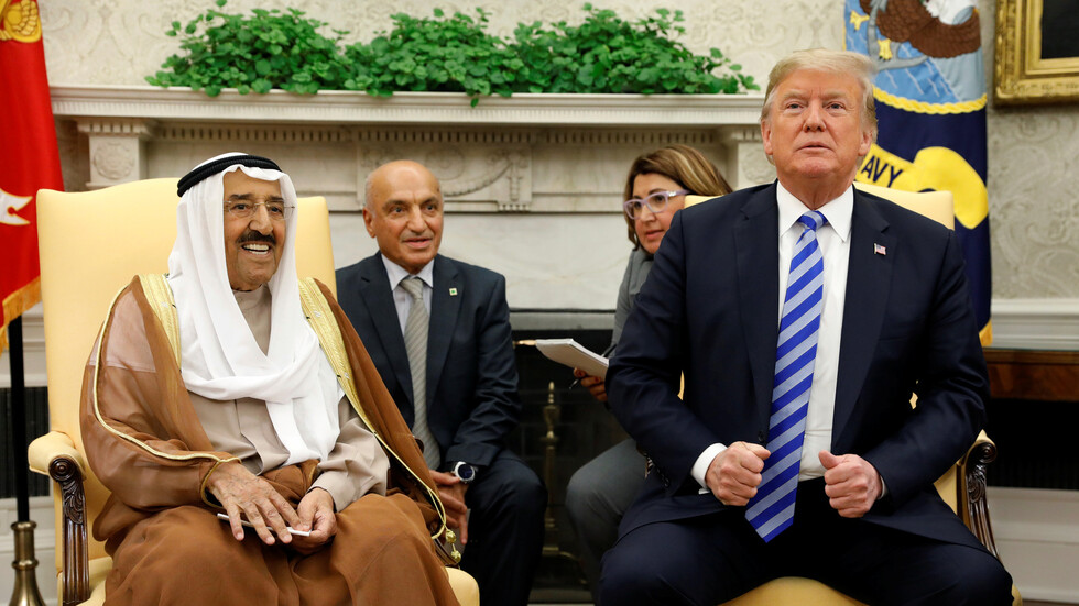 الكويت.. مساءلة وزير الخارجية برلمانيا عن تصريحات ترامب بشأن التطبيع مع إسرائيل
