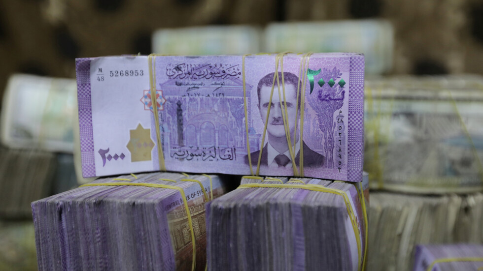 صحيفة: الحكومة السورية تنوي دعم المواطن بـ439 ليرة يوميا في 2021
