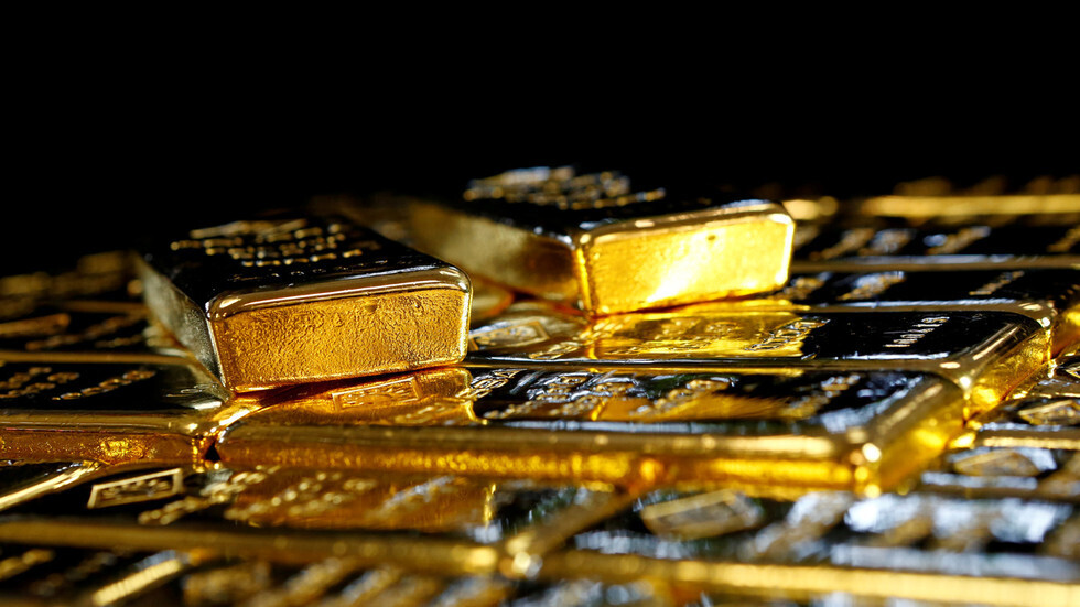 استقرار أسعار الذهب مع ضعف الدولار