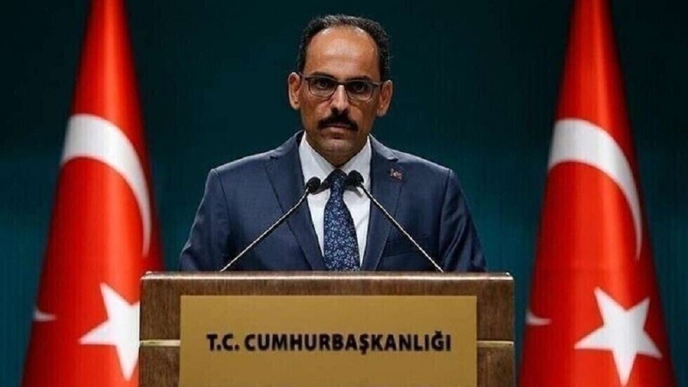 مستشار الرئيس التركي يكشف تفاصيل اتصال هاتفي بين أردوغان وماكرون بشأن ليبيا