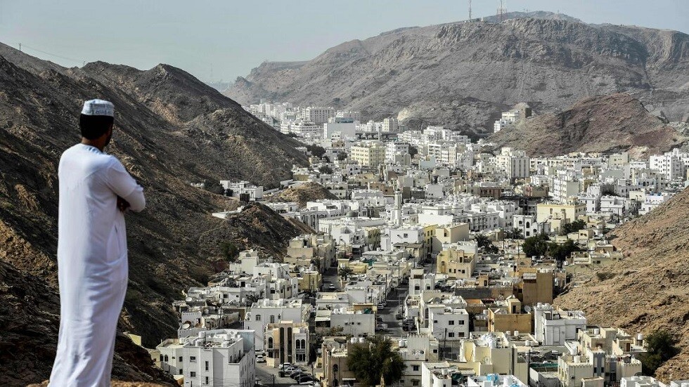 نائبة كويتية: سلطنة عمان لا تمنع مواطني مجلس التعاون من تملك بيوت على أراضيها