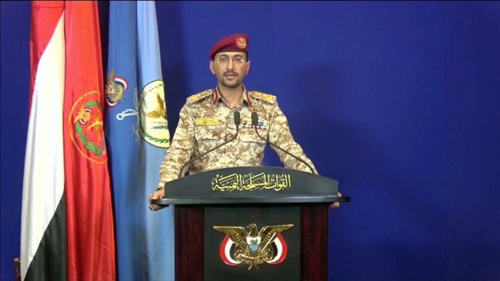 الحوثيون يعلنون استهداف مطار أبها الدولي بطائرة مسيرة