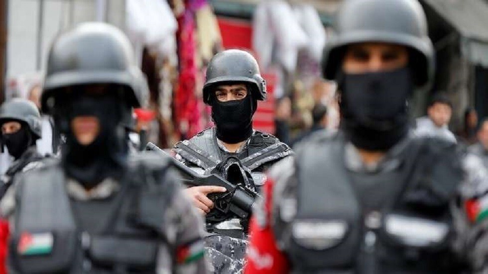 الأردن.. الأمن يلاحق شخصا أساء للإسلام ورموزه عبر مواقع التواصل