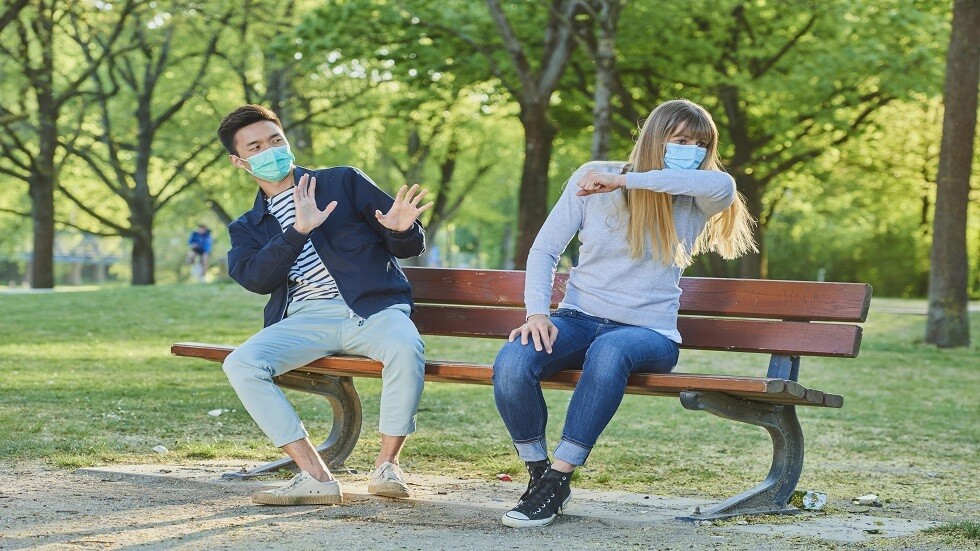 هل نعطس ونسعل أم لا؟