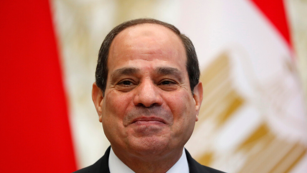 السيسي يدلي بصوته في الانتخابات البرلمانية