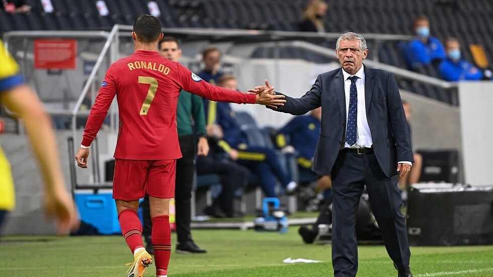سانتوس يكشف موقف رونالدو من اللعب مع البرتغال الليلة