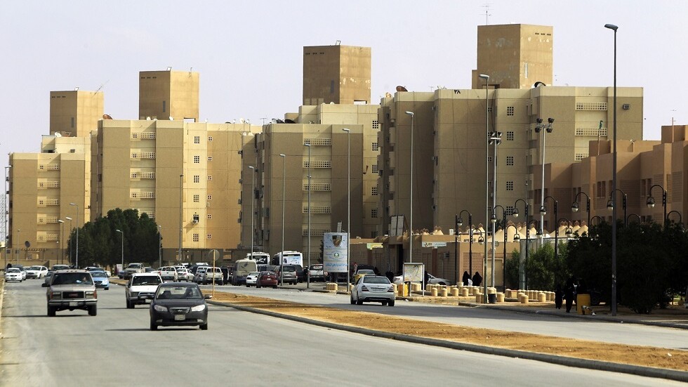 السعودية.. فريق طبي يستخرج 2.5 كيلوغرام من الشعر من معدة فتاة