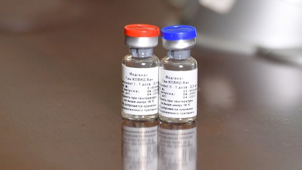 استطلاع: غالبية السعوديين والمصريين يثقون بلقاح "سبوتنيك V" الروسي ضد كورونا