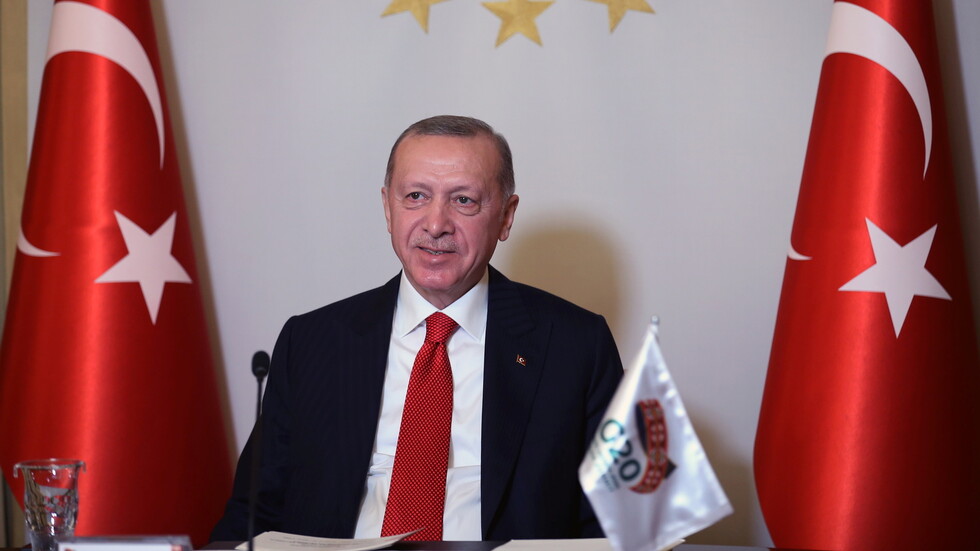 أردوغان: نهنئ السعودية بنجاح قمة مجموعة العشرين