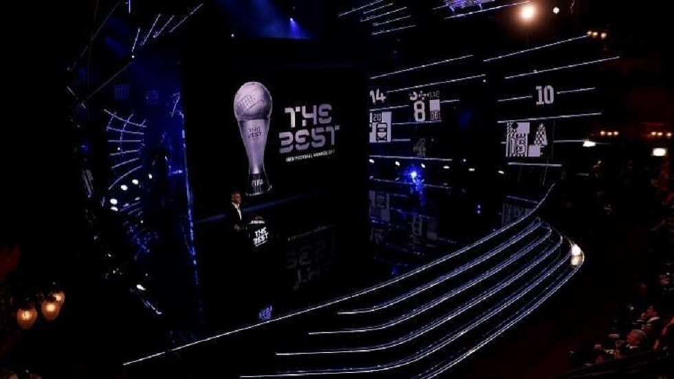 "فيفا" يرشح 11 لاعبا لنيل جائزة أفضل لاعب في العالم لعام 2020