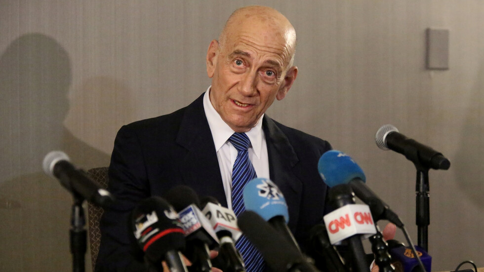 إيهود أولمرت للجاسوس بولار: رجاء لا تأتي الآن إلى إسرائيل حتى لا تُستغل لأغراض شخصية وسياسية