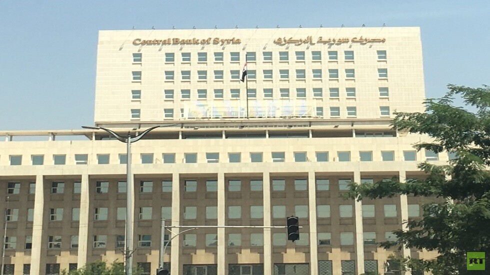 المركزي السوري يعتمد سعر "السوق السوداء" لدفع بدل الخدمة الإلزامية