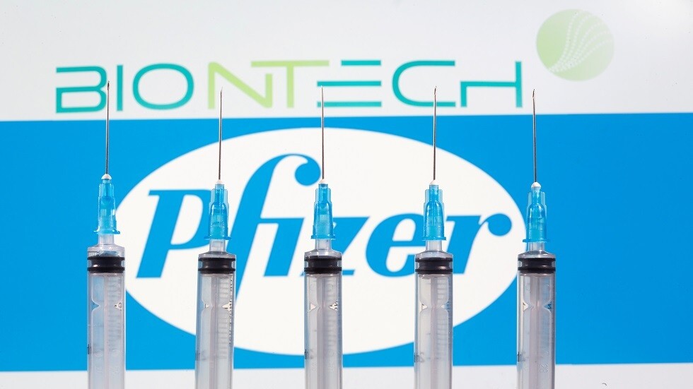"Pfizer" تعلق على قرار بريطانيا استخدام لقاحها ضد كوفيد 19