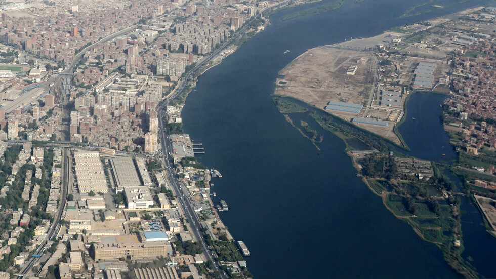 مصر تستعد لإنشاء محطتين جديدتين لتأمين نهر النيل بأمر السيسي