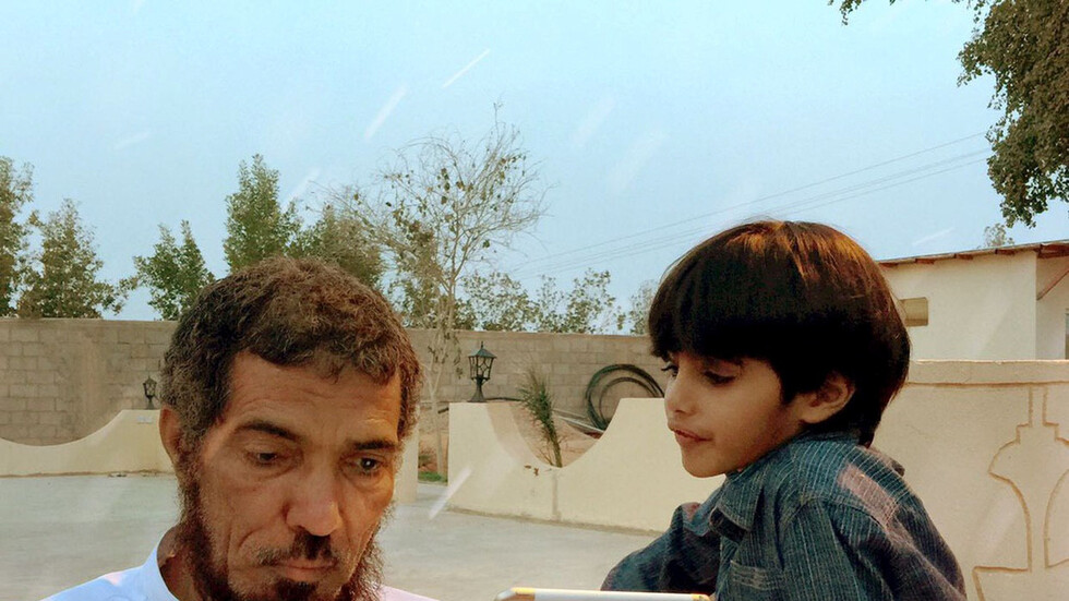 نجل سلمان العودة: والدي فقد نصف بصره وسمعه في السجن