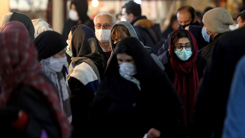 طهران: لقاح كورونا سيدخل البلاد قريبا رغم الحظر والضغوط