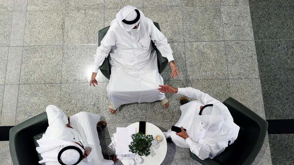 الإمارات.. اعتماد نظام العمل عن بعد في حكومة دبي بشروط
