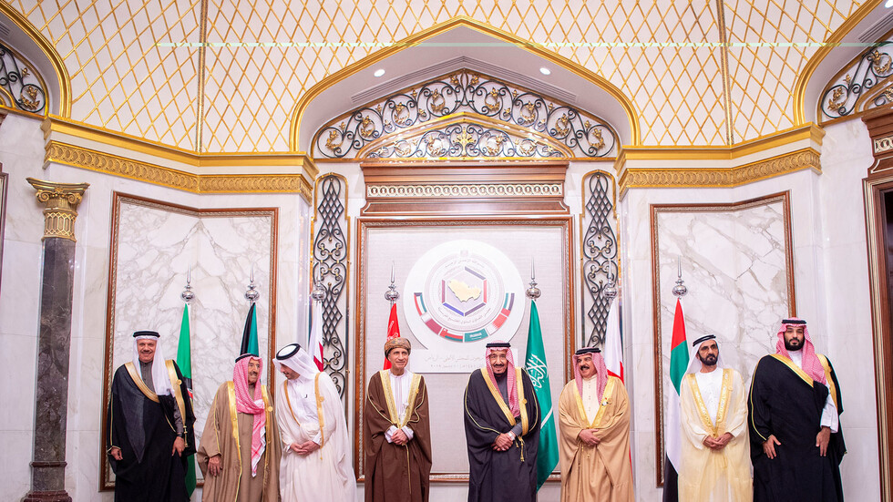 توقعات بعقد القمة الخليجية المقبلة في السعودية بدل البحرين