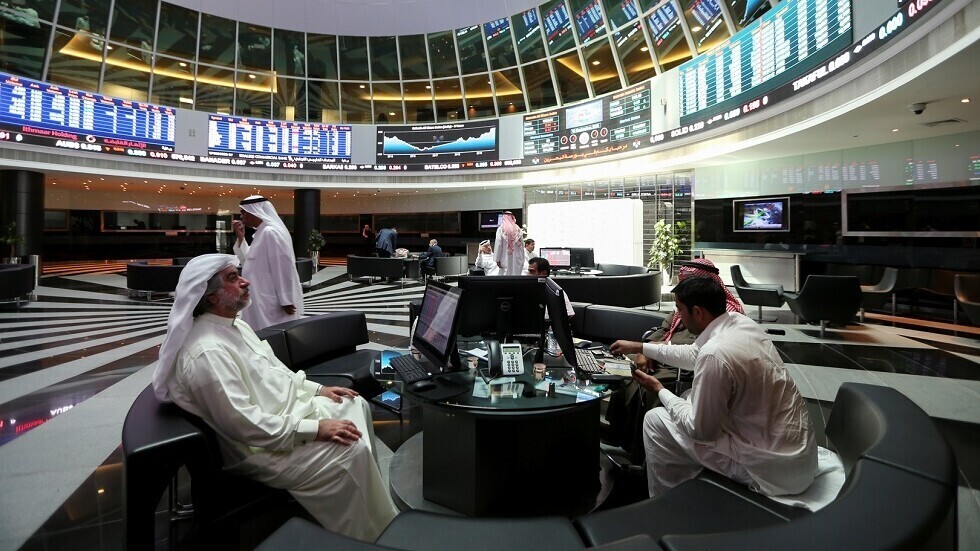 أسواق الخليج الرئيسية تغلق مستقرة وموجة مكاسب دبي تتوقف