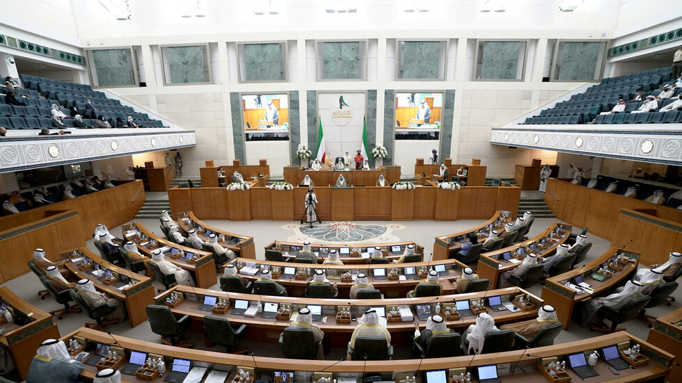 مرزوق الغانم يفوز برئاسة مجلس الأمة الكويتي