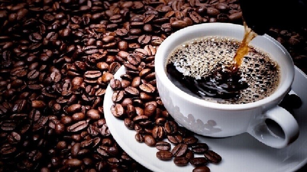 طبيب يدحض أوهاما شائعة عن القهوة