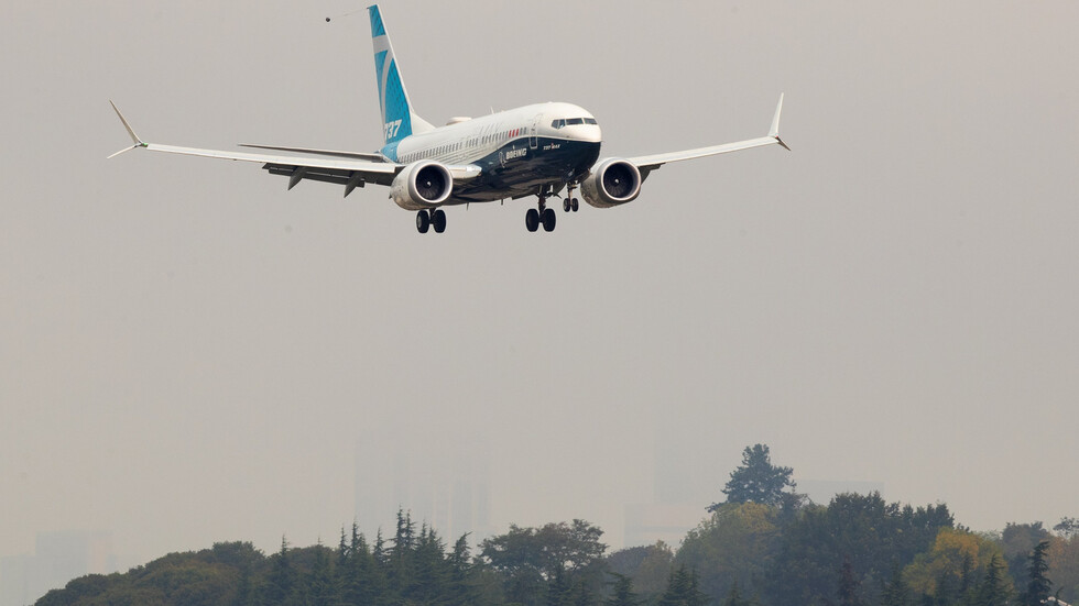"بوينغ 737 ماكس" تعاني مجددا بعد رفع حظر طويل على تحليقها
