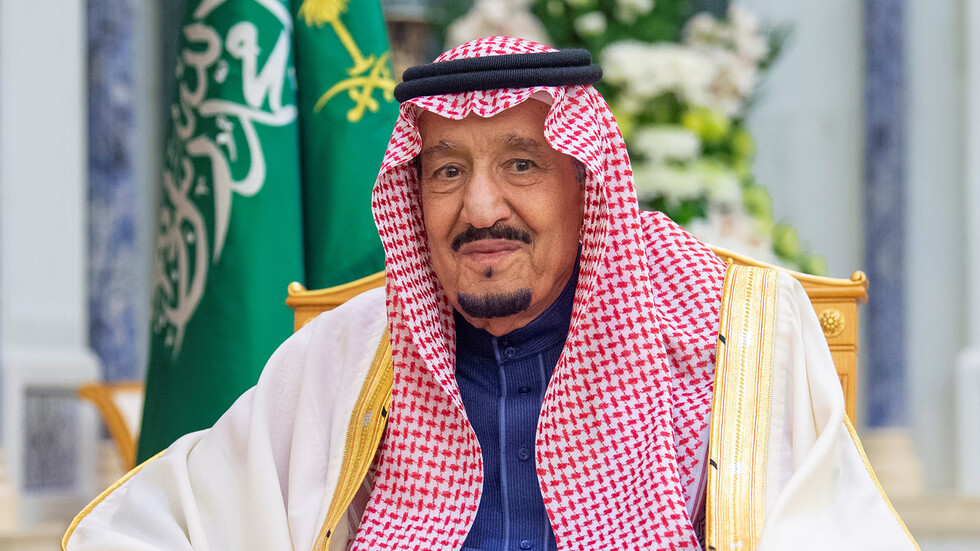العاهل السعودي يكلف بتوجيه دعوة لقادة دول مجلس التعاون الخليجي لحضور القمة المقبلة