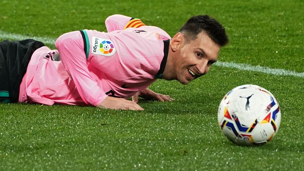 ميسي يحسم الجدل أمام الانتقال إلى ريال مدريد