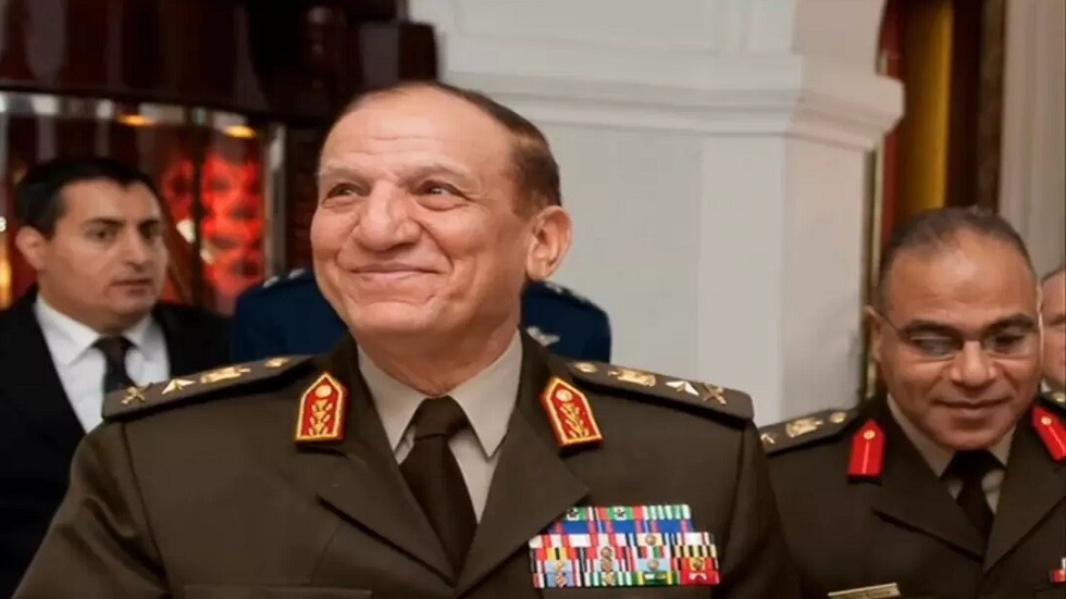 نجل سامي عنان يوضح حقيقة ظهور والده في كلمة متلفزة