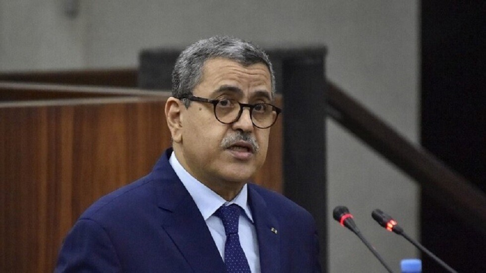 رئيس وزراء الجزائر يدعو أكاديميا أردنيا للتواصل بشأن "زحف شيطاني"
