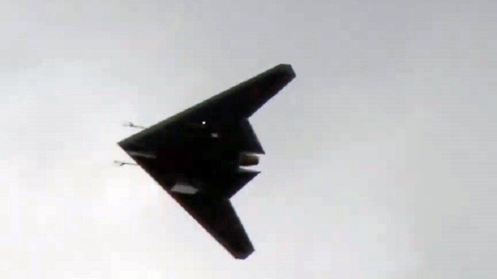 طائرة 