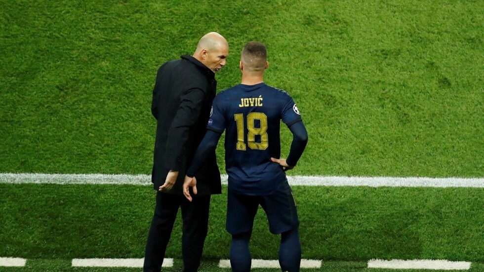 مهاجم ريال مدريد "المغضوب" عليه يحرج زيدان بعد رحيله