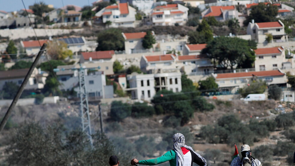 فلسطين تدين قرار إسرائيل بناء أكثر من 2500 وحدة استيطانية جديدة