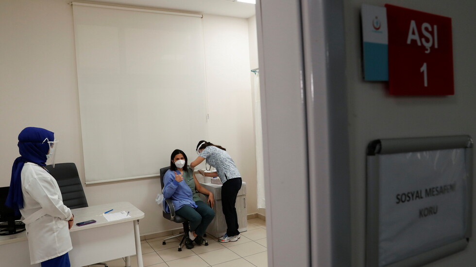 تركيا.. أكثر من مليون شخص تلقوا الجرعة الأولى من لقاح كورونا