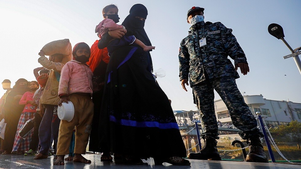 رغم الانتقادات.. بنغلاديش تواصل إرسال لاجئي الروهينغا لجزيرة نائية