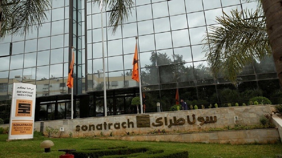الجزائر.. إقالة 4 مسؤولين أمنيين على خلفية أعمال شغب