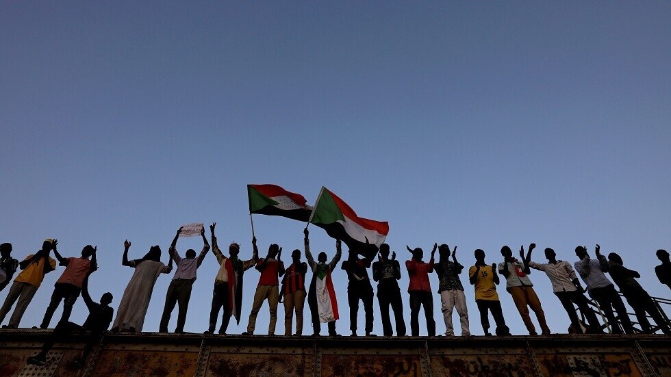 السودان يتخذ إجراءات صارمة ضد فلول الحزب الحاكم السابق